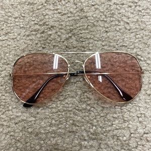 Unisex Gold Wire Frame Pink Tinted Lens Aviator Sunglasses